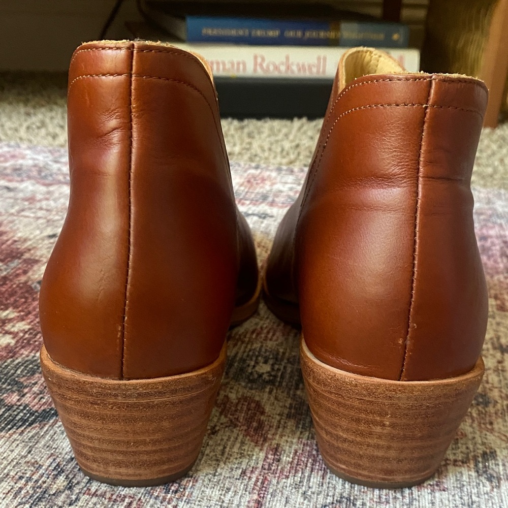 Nisolo Chestnut 100% Leather Heel Boots Slip On Like New - Picture 7 of 9